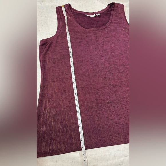 Susan Graver Women's Top - Rich Burgundy 🍒 - Picture 4 of 11